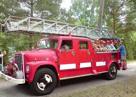 Åka brandbil på Böda Riviera